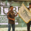 Penyerahan bendera pataka dari kedua sebelumnya kepada ketua baru terpilih