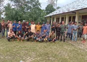 Manajemen PT Satya Agung dan penerima plasma berpoto bersama usai melakukan pertemuan, poto dok. PT SAG