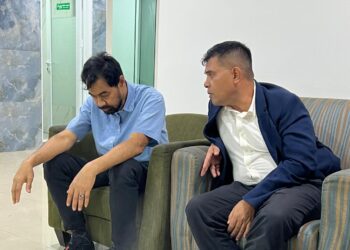 Pelaksana Tugas (Plt.) Kepala Dinas Pendidikan Aceh, Murthalamuddin menyampaikan progres pembersihan lingkungan sekolah terdampak bencana kepada gubernur Aceh